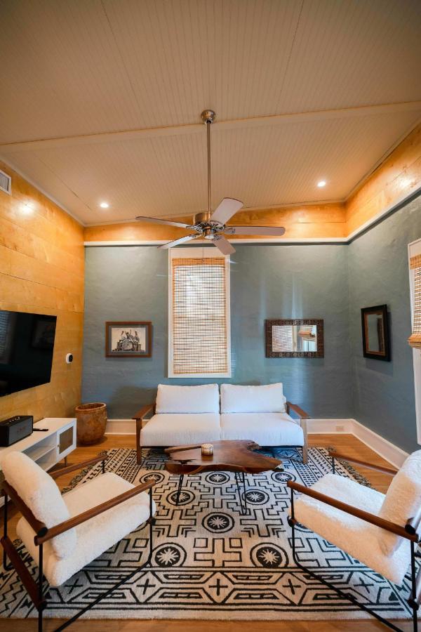 Downtown Fairhope Studio Экстерьер фото